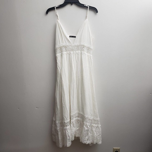 SHEIN Dresses & Skirts - Shein Eyelet Sundress Large Solid White Adjustable Straps Crochet Fit Flare
